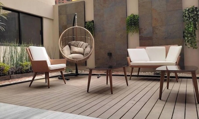 Colonia Cuauhtemoc Apartment | Industrial Elegance: Relax with Spa and Breakfast Amenities