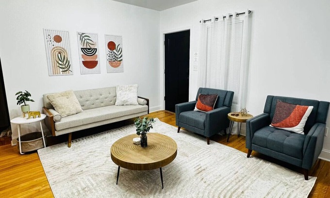 Fitchburg Apartment | Modern Mid-Century in Fitchburg