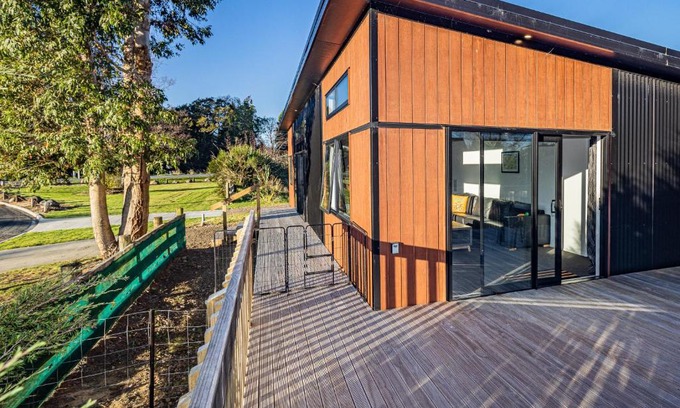 Ohakune House | Pet-Friendly Modern Mountain Escape in Ohakune