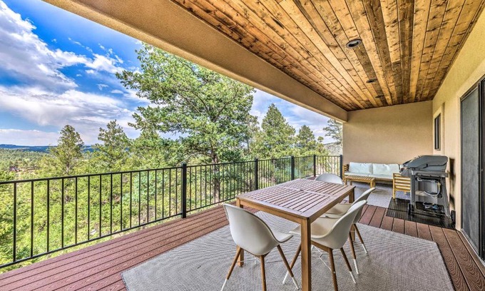 Ruidoso House | Top-Rated Modern Mtn Retreat Near Lake and Scenic Trails