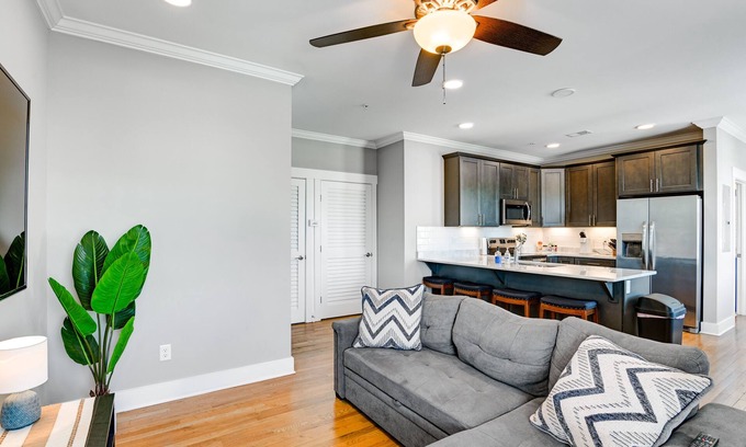 The Nations Condo | Stylish Nashville Condo: Ideal for Brewery Lovers!