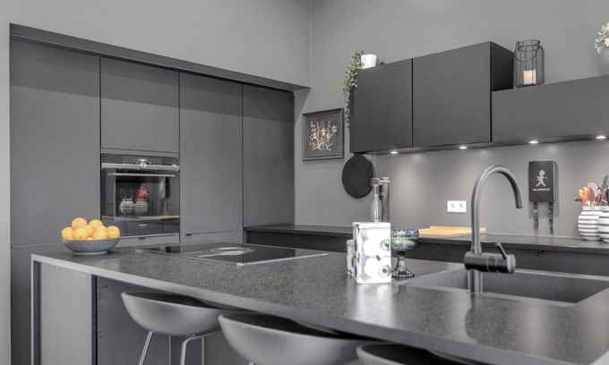 Hveragerdi Villa | Discover Nature: Modern Home with Pool & Family Amenities