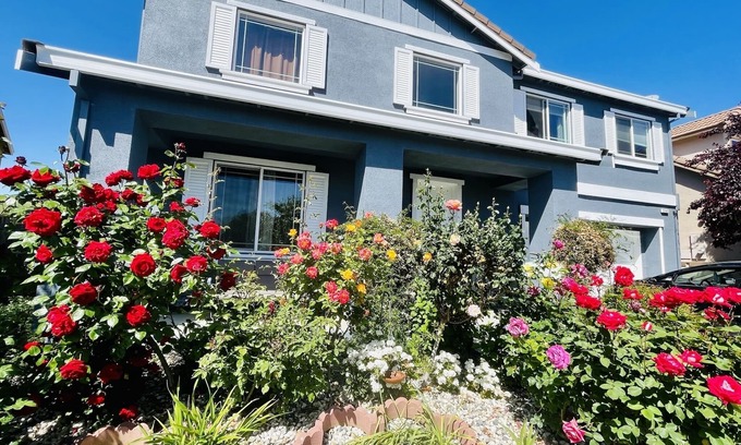 Fairfield House | Stylish Home Near Napa, Sacramento & San Francisco - 9.8 Rated
