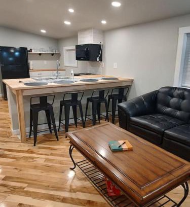 La Crosse Apartment | Modern Newly-Renovated Home Near LAX - Pet Friendly Retreat