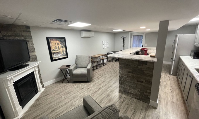 Dalton Apartment | Tranquil Retreat: Central Location with Kid-Friendly Kitchen
