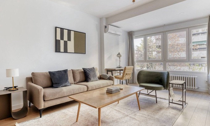 Nueva Espana Apartment | Contemporary Nueva España 1BR with Doorman near Business Hub