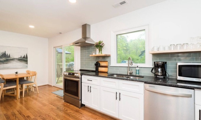 Chapel Hill House | Modern Oasis: Family-Friendly Stay Near UNC Campus & Hospital
