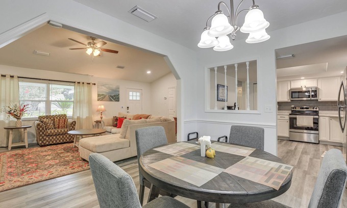 Ocala House | Modern Ocala Oasis: Family-Friendly with Spa & Fire Pit