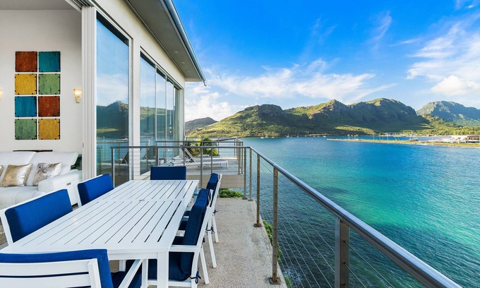 Lihue House | Oceanfront Resort with Pool, Spa & 10/10 Guest Rating