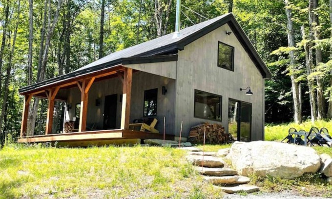 Ludlow Cabin | Modern Okemo Smart Cabin As Seen On DIY Network