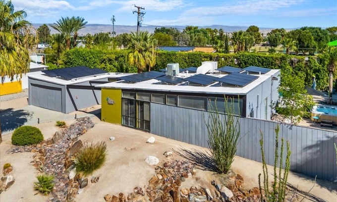 Racquet Club Estates House | Modern Palm Paradise: Pool Hot Tub Views