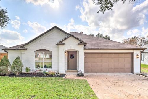 Pflugerville House | Stylish Pflugerville Retreat with Private Pool and Views