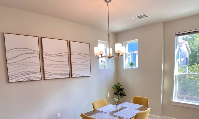 Parker Lane House | Modern | Pool | Minutes from Downtown, SOCO, Parks & Airport