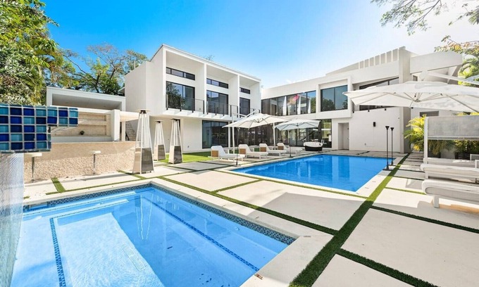 Country Club Section Villa | Modern Pool Oasis Villa with Oceanfront Views and Spa