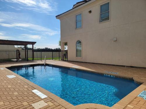 McAllen Apartment | Guest Rated 9.9: Private 4 BR Condo with Pool in McAllen