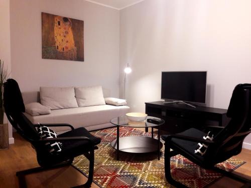 Wilanow Apartment | Relaxing Retreat in Royal Wilanów with Netflix Access