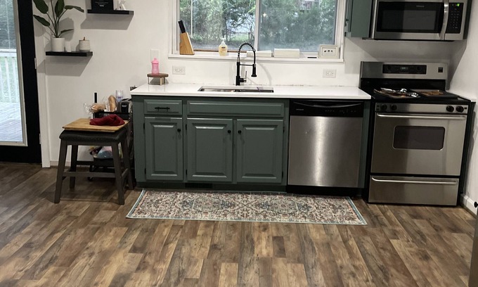 Independence House | Inviting Ranch Home with Kitchen, Steps from the Stadium!