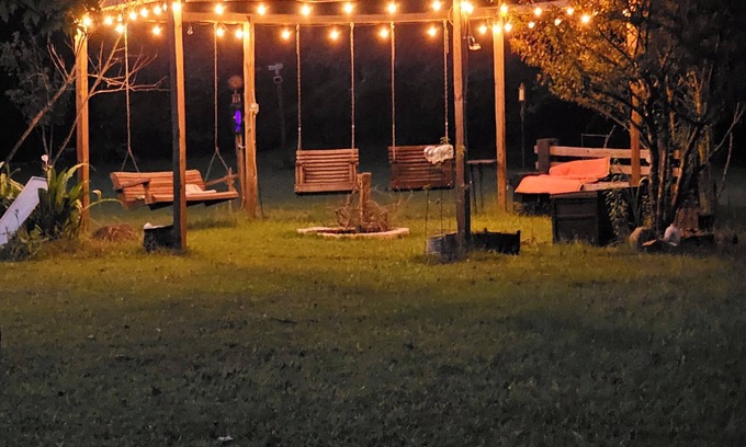 Sneads Cabin | Relaxing Cabin Retreat with Firepit and Scenic Views
