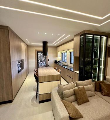 Al Jubeiha Apartment | Modern Residence for families only