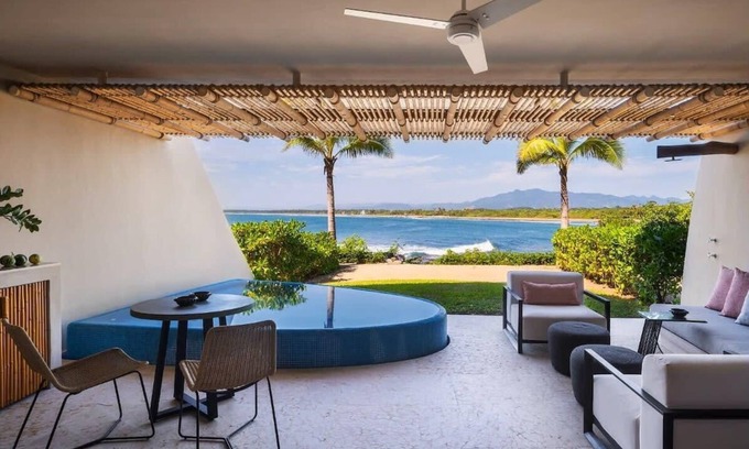 Troncones Villa | Tranquil Villa Retreat by the Sea with Spa & Breakfast