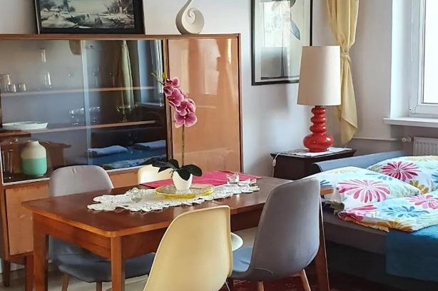 Katowice Apartment | Eco-Friendly Modern Retro Apartment in Katowice - Top Rated!