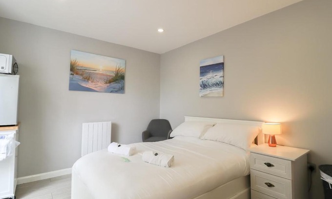 Newcastle-upon-Tyne House | Trendy Room with Private Outdoor Space - Ideal for Families