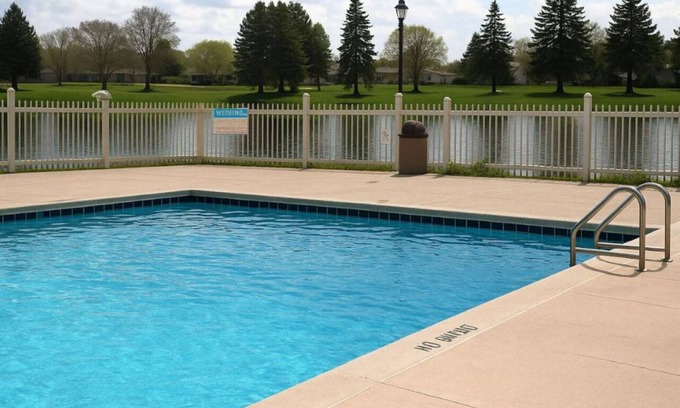 Bay City Hotel | Modern Rooms at Bay Valley Resort – Clean, Cozy, & Great Location - 3 Units