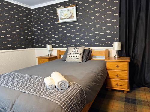 Coldstream Bed & Breakfast | Convenient Self Check-In at The Castle, Coldstream