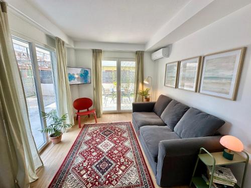 Olymbiaki Akti House | Coastal Escape: Pet-Friendly Retreat with Private Patio
