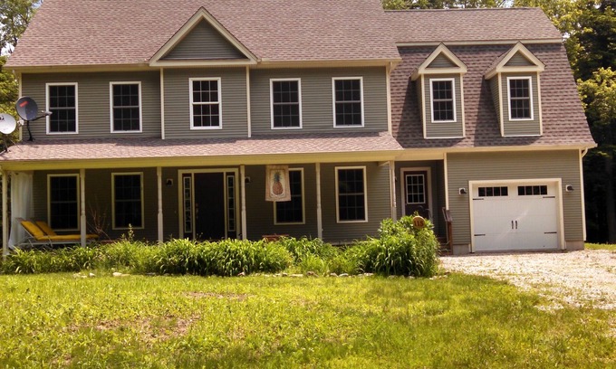 Otis House | Relaxing Secluded Retreat with Pool and Breakfast Included