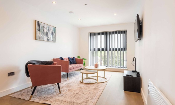 Leeds Apartment | Modern & Spacious 1 Bedroom Apartment in Leeds