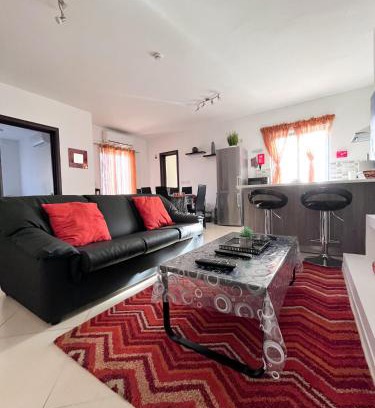 Luqa Apartment | Contemporary 2BD Penthouse with Ocean Views Near Airport