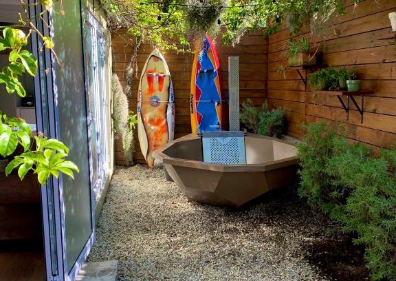 Hermanus Apartment | Modern Oceanfront Cottage with Hot Tub & High Guest Ratings