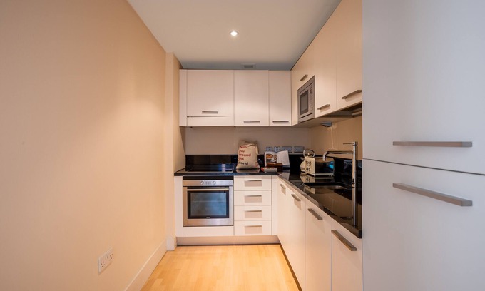 Queenhithe Apartment | Stylish One Bed Apartment Near Blackfriars - Rated 10/10