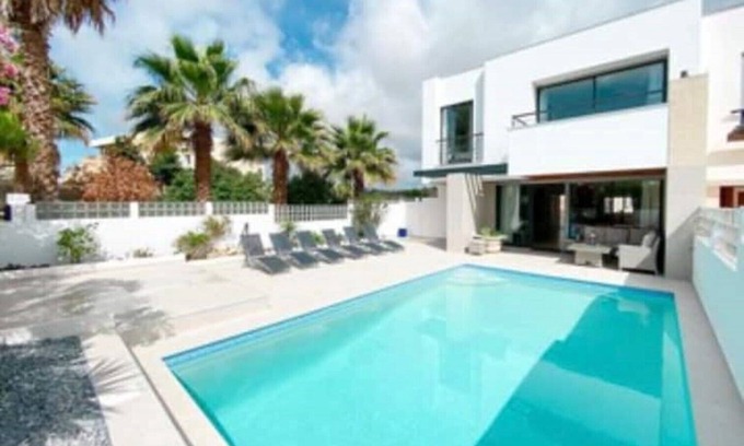 Lagos Villa | Modern Villa with Private Pool in Quiet Location