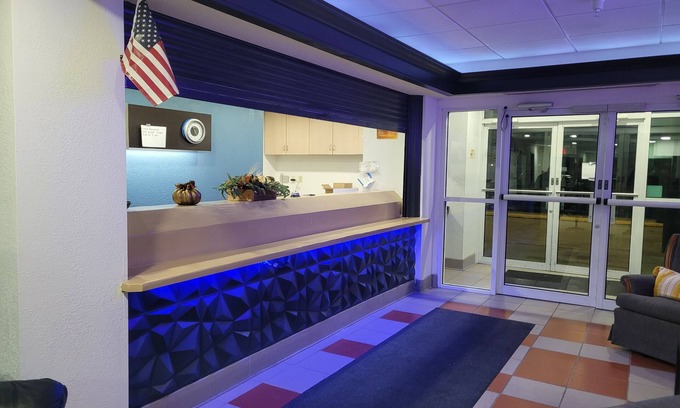 Minonk Hotel | Inviting Modern Stay 39 Lakeview with Family-Friendly Amenities