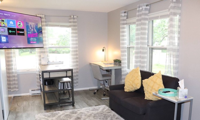 Oswego Apartment | Convenient Studio Near Downtown Oswego with Great Amenities