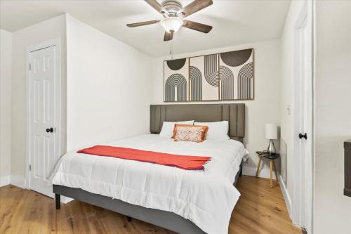 Huntsville Apartment | Trendy Studio Apartment Steps from Merrimack Park