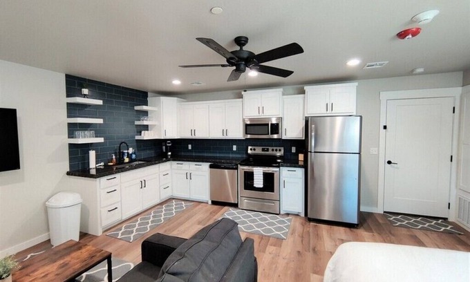 Tahlequah Apartment | Stylish Studio Steps from Dining and Shopping, Rated 10/10