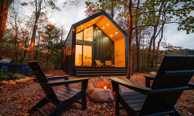 New Plymouth Cabin | Modern Tiny Cabin + Hot Tub | Fire Pit in the Hocking Hills!