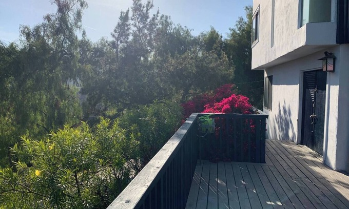 Topanga House | Family-Friendly Topanga Home with Scenic Views Near Beach