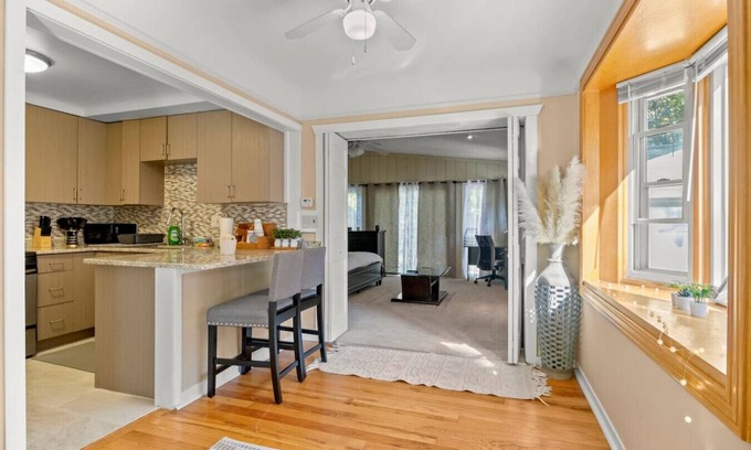 Dearborn House | Modern Townhouse Near Everything Shopping Center