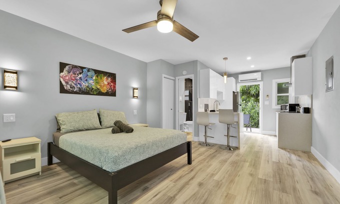 Midtown Apartment | Modern Wynwood Unit with Free Parking and Ocean View