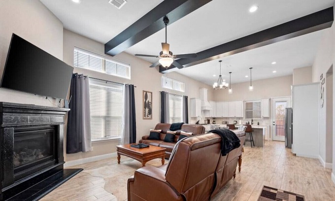 South Arlington House | Urban Escape: Pet-Friendly Retreat Near the City Center