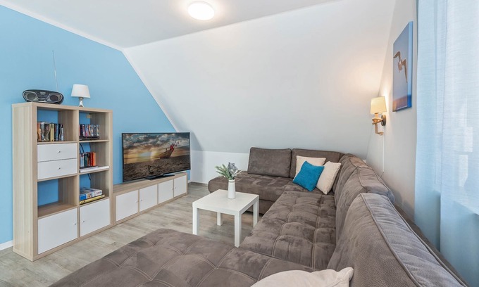 Loddin Apartment | Tranquil Apartment in Loddin with Oceanfront Views