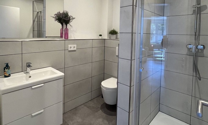 Hahn Apartment | Modern Vacation Apartment with Hot Tub Near Hahn Airport