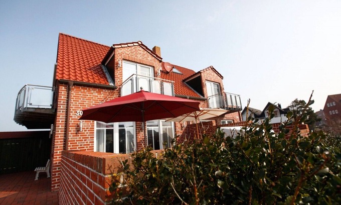Baltrum House | Cozy Retreat on Baltrum Island with Pool and Ocean Views