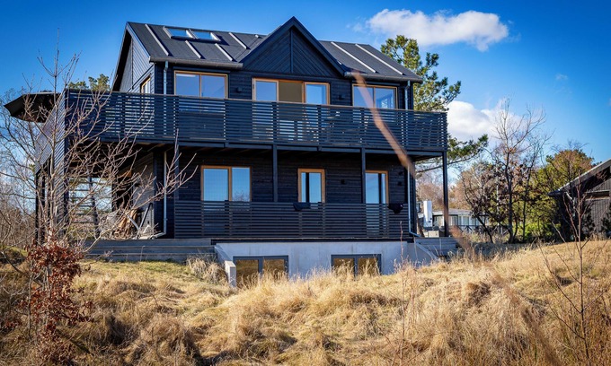 Grena Strand Cottage | Inviting Holiday House with Sea View at Grenaa Beach