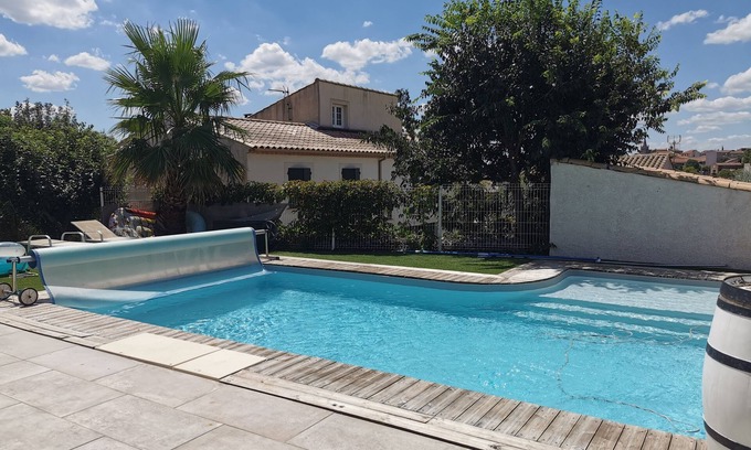 Murviel-les-Beziers Villa | Modern Villa with Private Pool for 9 - Guest Rated 10/10