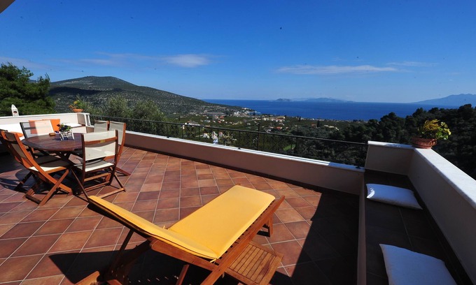 Melissopetra Villa | Modern Villa in ancient Epidaurus